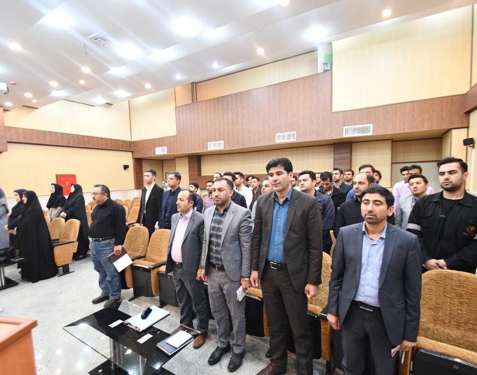 جلسه توجیهی بدو خدمت نیروهای رسمی سهمیه ایثارگران برگزار شد