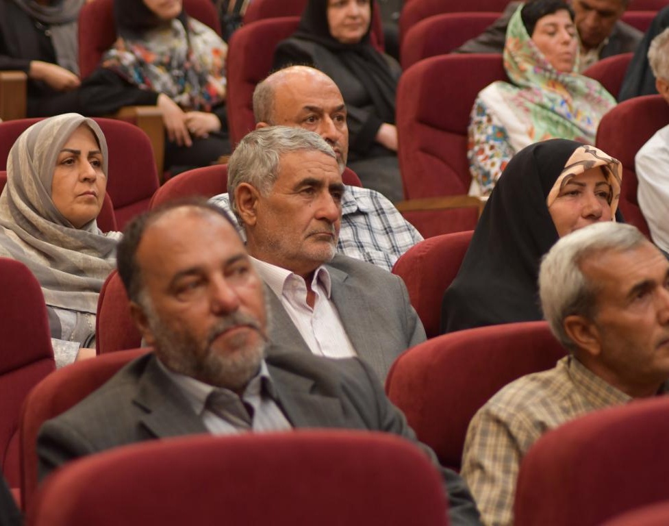 مراسم گرامیداشت روز خانواده و تجلیل و تکریم از بازنشستگان دانشگاه ارومیه برگزار شد