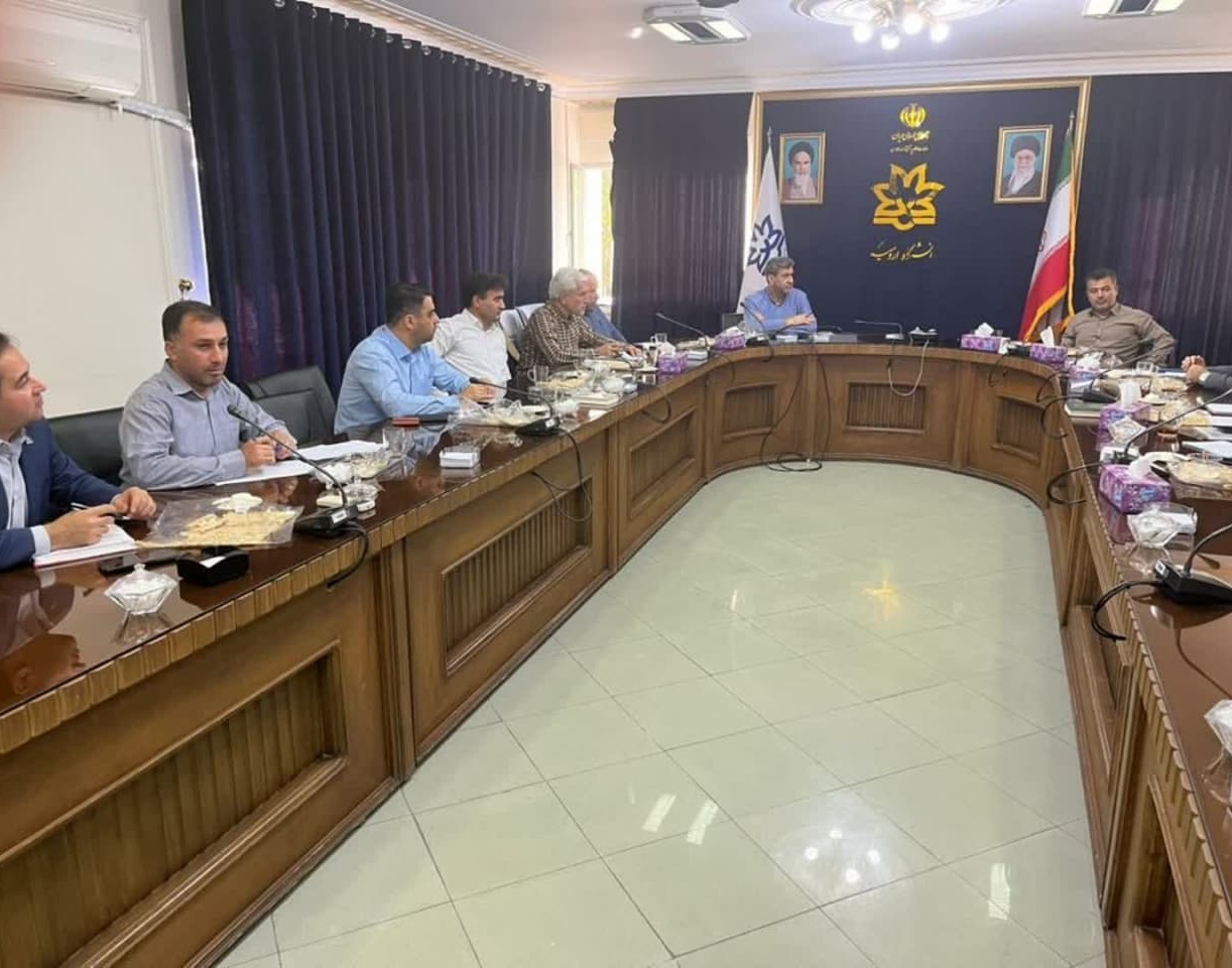 دومین جلسه بررسی و تبادل نظر در خصوص بیمه تکمیل درمان کارکنان دانشگاه ارومیه برپا شد