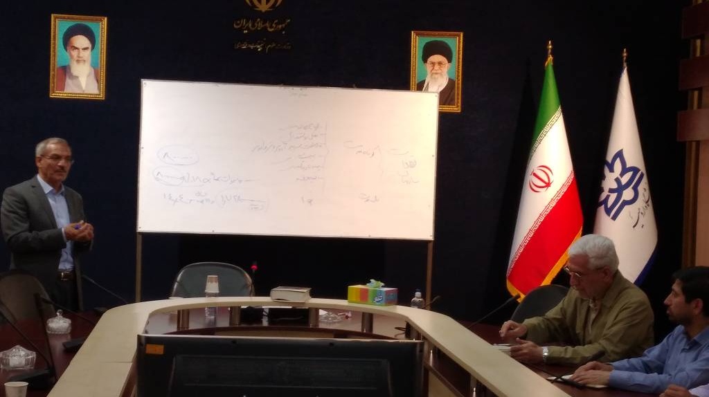 سلسله جلسات آموزشی آشنایی با قوانین تامین اجتماعی برای کادر امور اداری و تحول اداری دانشگاه برگزار شد