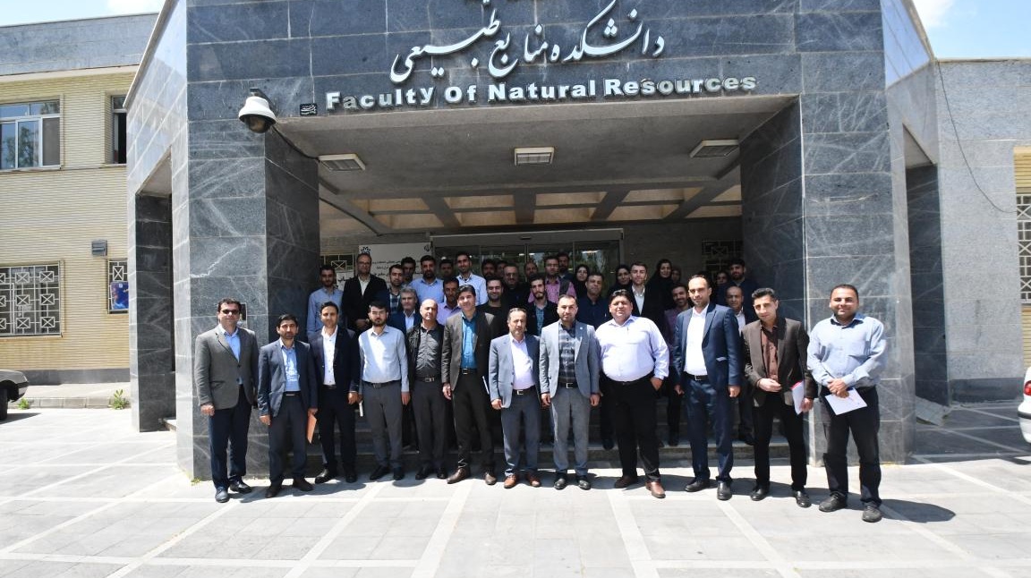 جلسه توجیهی بدو خدمت نیروهای رسمی سهمیه ایثارگران برگزار شد