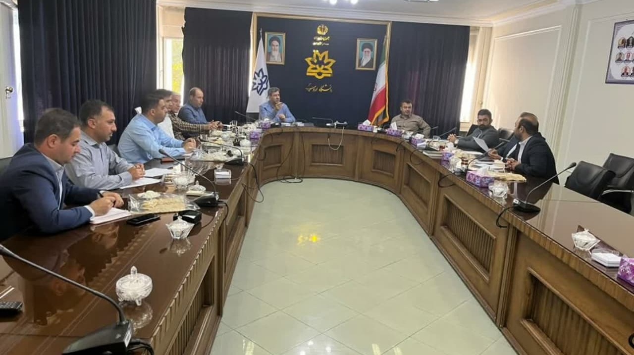 دومین جلسه بررسی و تبادل نظر در خصوص بیمه تکمیل درمان کارکنان دانشگاه ارومیه برپا شد